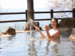 【露天風呂（女性）】雄大な景色の中での湯浴みは、気分も爽快！