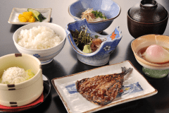 【朝食一例】朝食は１F/レストラン『潮風食堂』にてご用意いたします。