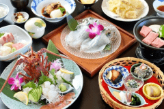 【夕食一例】イカ・イセエビ・佐賀牛のついた当館最上位会席