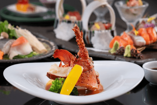 【2025年冬】志摩里海会席《伊勢海老》と《和牛》を堪能いただける当施設一押しのプラン♪和牛は“ライブキッチン”であつあつをご用意♪