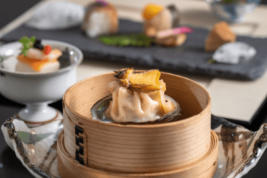 特選会席（鮑料理）贅を尽くした美食の宝石箱！《松阪牛》《伊勢海老》《あわび》の極上の三重奏♪