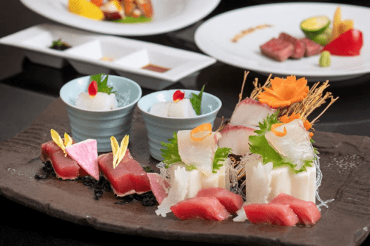 【2026春】志摩里海会席《伊勢海老》と《国産牛》を堪能いただける当施設一押しのプラン♪