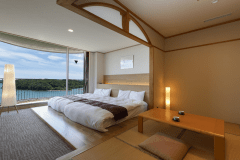 【ハリウッドツイン】160cm幅のクイーンサイズベッドを2台並べた広々とした客室です