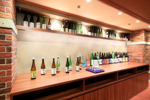 【カウンターバー】岩手県の日本酒や特産ワイン、フリードリンクをお楽しみいただけます。※イメージ