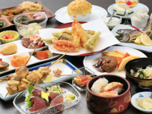 夕食バイキングお料理イメージ※季節によりお料理の内容が異なります。