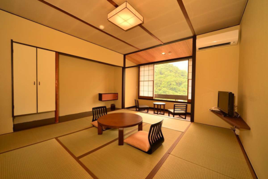 【低層階】和室８畳＋広縁（バスなし）◇禁煙
