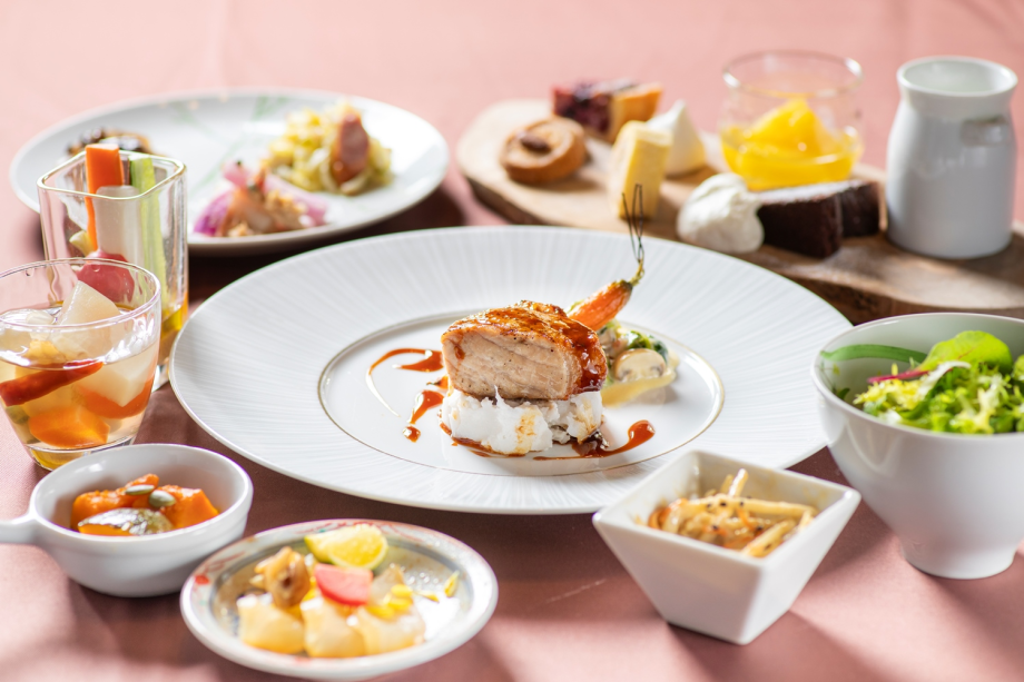 夕食メイン肉料理(イメージ)2024 夕食メイン肉料理(イメージ)2024