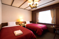 本館：洋室ツインルーム【バス・トイレ付】