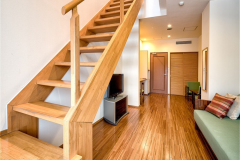 リビング（新館：メゾネットルーム）