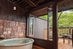 102崑/103崙/104玉｜洋室+天然温泉露天風呂+テラス