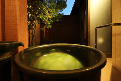 半露天風呂付き和洋室　【　里　さと　】の部屋