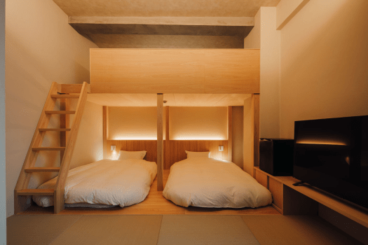 ★Loft Room for Four★ <Room Only> 8-minute walk from Kure Station - Enjoy a simple stay in a relaxing space designed by an architect.