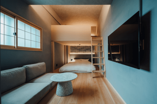 ★Loft Room for Four★ <Room Only> 8-minute walk from Kure Station - Enjoy a simple stay in a relaxing space designed by an architect.