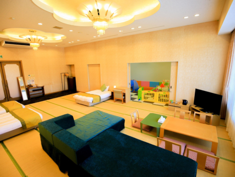 【アウトバス・アウトトイレのお部屋です】お風呂は温泉大浴場をご利用ください｜大浴場ご利用時間　6：00〜21:50｜トイレ・洗面所は客室間向いに男女ともあります