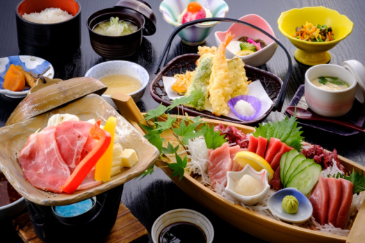 甑島産本まぐろ３種食べ比べができるゆったり本まぐろ御膳