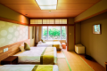 シングルベッド2台とソファベッド1台の10畳の和室。トイレ・洗面所あり。アウトバスで温泉大浴場をご利用いただきます。和室のお部屋なので夏は涼しく冬はあったか シングルベッド2台とソファベッド1台の10畳の和室。トイレ・洗面所あり。アウトバスで温泉大浴場をご利用いただきます。和室のお部屋なので夏は涼しく冬はあったか