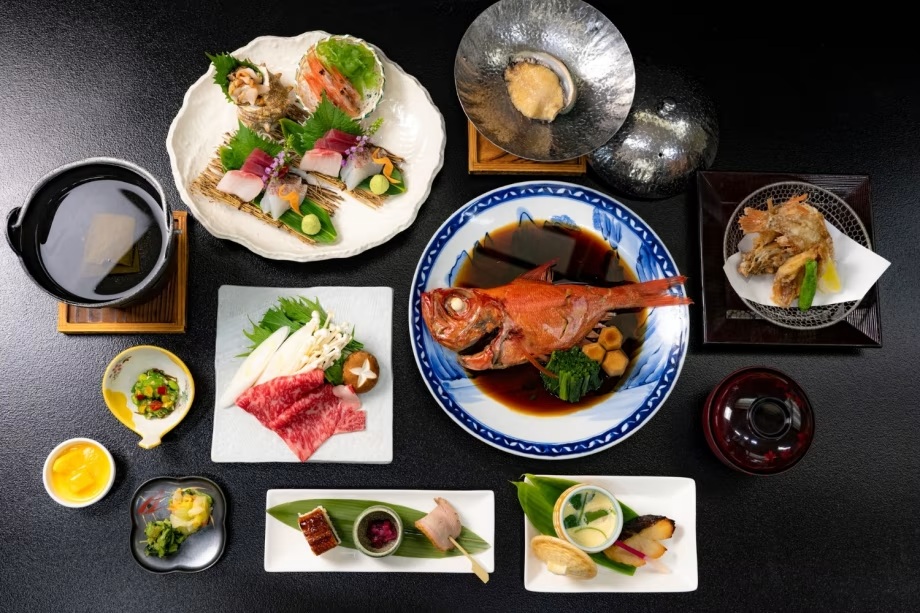 【極み海鮮膳】伊豆七島産金目鯛の姿煮などの豪華食材 ※一例 【極み海鮮膳】伊豆七島産金目鯛の姿煮などの豪華食材 ※一例