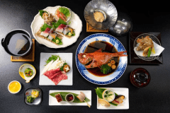 【極み海鮮膳】伊豆七島産金目鯛の姿煮などの豪華食材　※一例