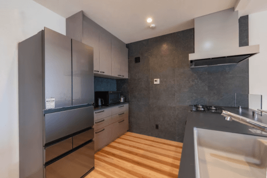 【蒼望楼concept琉球】複数人でも広々使えるキッチン