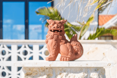 【蒼望楼concept琉球】お迎えは守神のシーサー