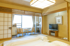 【素泊まり専用客室】訳あり街８畳　トイレ付