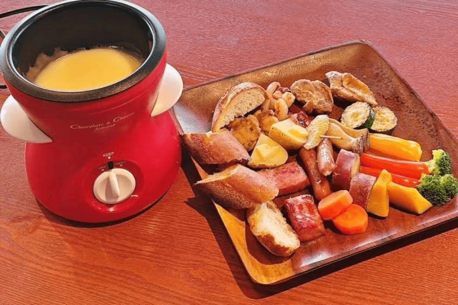 【チーズフォンデュコース】濃厚チーズが絡む ”淡路どり/地野菜”｜ローストビーフ付｜一泊二食付