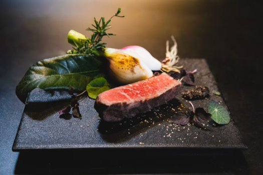 【一泊二食】≪お部屋食 style≫ 熟成肉と地魚のコースプラン～千葉の自然に育まれた美味旬彩を堪能する～