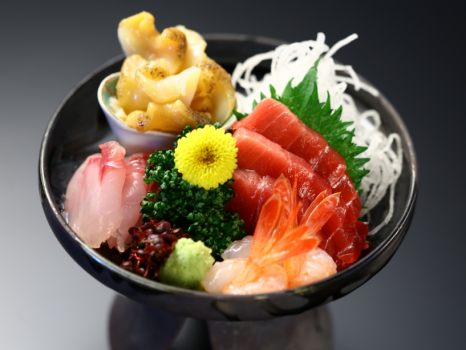 【黄タグ付ブランド越前蟹約1.0㎏使用】フルコース【1人1パイずつ使用】夕食は熱々茹でガニ1パイ・カニ刺し半身・焼きガニ半身プランに新鮮お刺身小皿盛り、せいこ蟹丼ミニ(年内まで）付※12歳以下のお子様ご利用不可（乳幼児含む）
