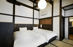 山側2階和室（ベッド2台）TwinRoom　※2名利用　食事はお部屋食　きゃら　Kara