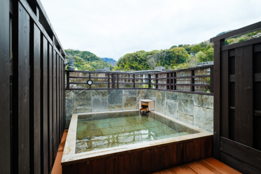 姉妹館「水の香里」の展望温泉
