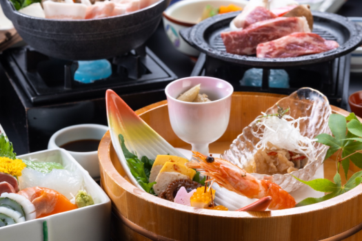 【老神温泉観光協会限定！】【山賊鍋】×【１ドリンク】×【ミニステーキ】ちょっぴりお得に隠れ里あわしまにご宿泊！【レストラン食】