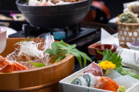 【老神温泉観光協会】【あわしま会席】+【伝統の山賊鍋】レストラン食　スタンダードプラン