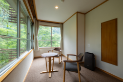 【禁煙】■和洋室【デラックスコーナーツインルーム】４０㎡　■２０２４年８月リニューアル