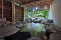 【明月の間】露天風呂付和室（69平米）