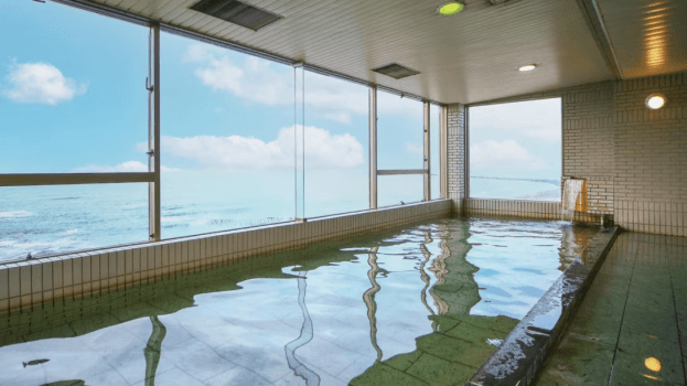 海側大浴場【金の船】