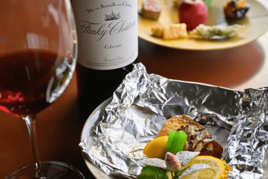 季節の食材を存分に味わう一皿に、こだわりの美酒を合わせて。