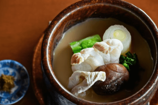 大分産河豚を豆乳味噌仕立てで。心温まる滋味深い椀物。