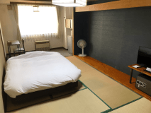 ◇＜東館（旧館）バスなし＞一人旅やビジネス、お食事は温泉街で楽しみたい方へ【素泊・フリードリンク付】