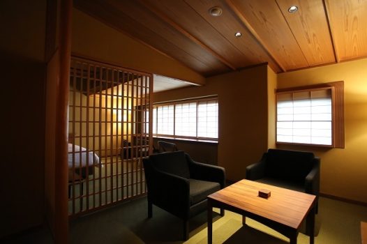 本館洋室　ツインベッド　内風呂付【翠園】