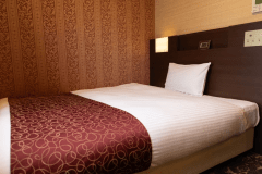 【ダブルルーム】全室シモンズ製ベッドを使用！ベッド幅も１５５cmゆったりサイズ♪