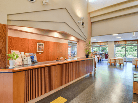 *【館内（フロント・ロビー）】