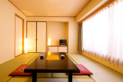 【和室10畳】　最大5名利用可能