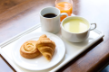 【朝食】パン・コーヒー・スープ・ジュース等ご用意しております。