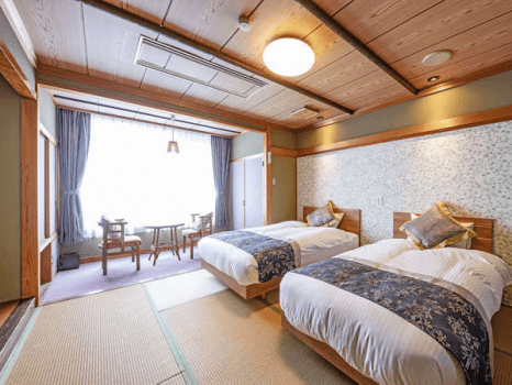 ★禁煙★本館　和風ツイン8畳　【畳の上にベッドが入った部屋】