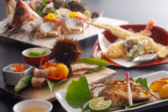 【別湯・秋のお料理】甘鯛の松笠焼や穴子と大海老と紅はるかの天婦羅、新鮮なお造り5種盛りなど！（一例）