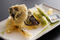 【秋のお料理】松茸天婦羅（一例）