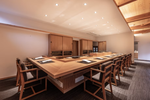 【2食付】夕食 伊勢前寿し 神貫｜朝食 オルビーレストラン紺野真シェフ監修 部屋食