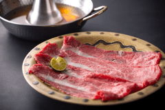 【但馬玄しゃぶしゃぶ】但馬牛の王様である「但馬玄」は融点が低くトロける味わい！
