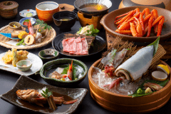 【夏限定・朝獲れ白イカ会席＋香住蟹陶板焼き】朝獲れの白イカの甘みを感じる！