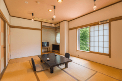 【MUTU】（むつ）和室１０畳　トイレ付/禁煙室